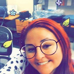 Meet your Posher, Yanira